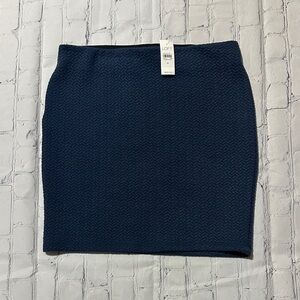 LOFT NWT Dark Blue Textured Pencil Skirt for Women Size Medium